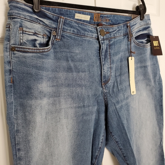 NEW Kut From Kloth Abigail Crop Straight Leg Jeans - Picture 3 of 14